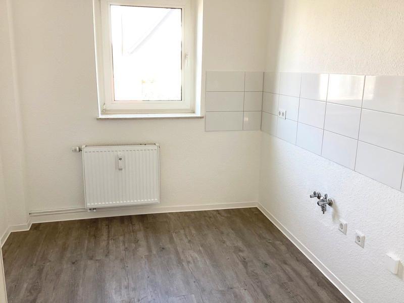 Modernisierte 3-Zimmer-Wohnung mit Tageslichtbad und Balkon