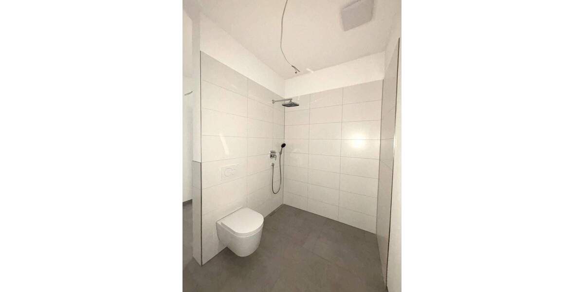 Etagenwohnung Sindelfingen Mitte - 2 Zimmer, 89 m&sup2;, 1.380&euro; | Angebot:24407414