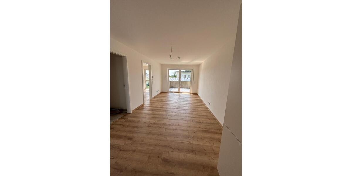 Dachgeschoßwohnung Landau an der Isar - 1.5 Zimmer, 55 m&sup2;, 715&euro; | Angebot:26067004