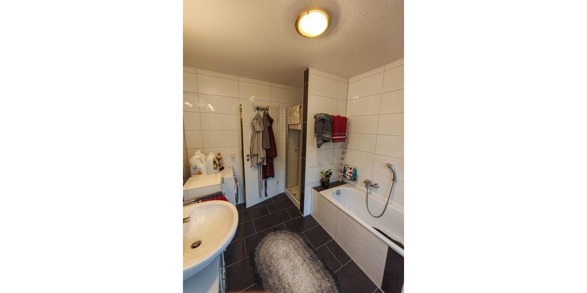 Etagenwohnung Lingen (Ems) Damaschke - 3 Zimmer, 95 m&sup2;, 650&euro; | Angebot:24715501