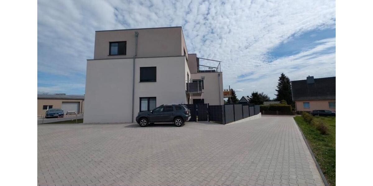 Etagenwohnung Raguhn-Jeßnitz Jeßnitz - 2 Zimmer, 75 m&sup2;, 755&euro; | Angebot:26515524