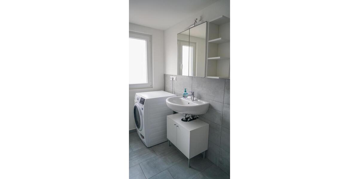 WG für Studierende der Finanzschule Edenkoben 8 zimmer