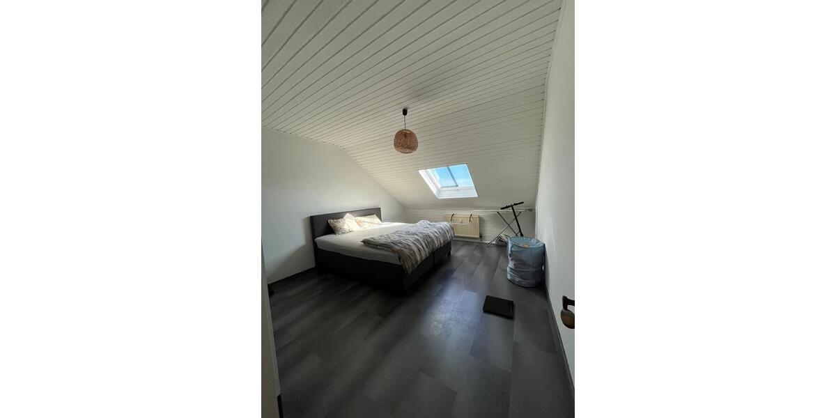 Dachgeschoßwohnung Reiskirchen - 3 Zimmer, 900&euro; | Angebot:26034182