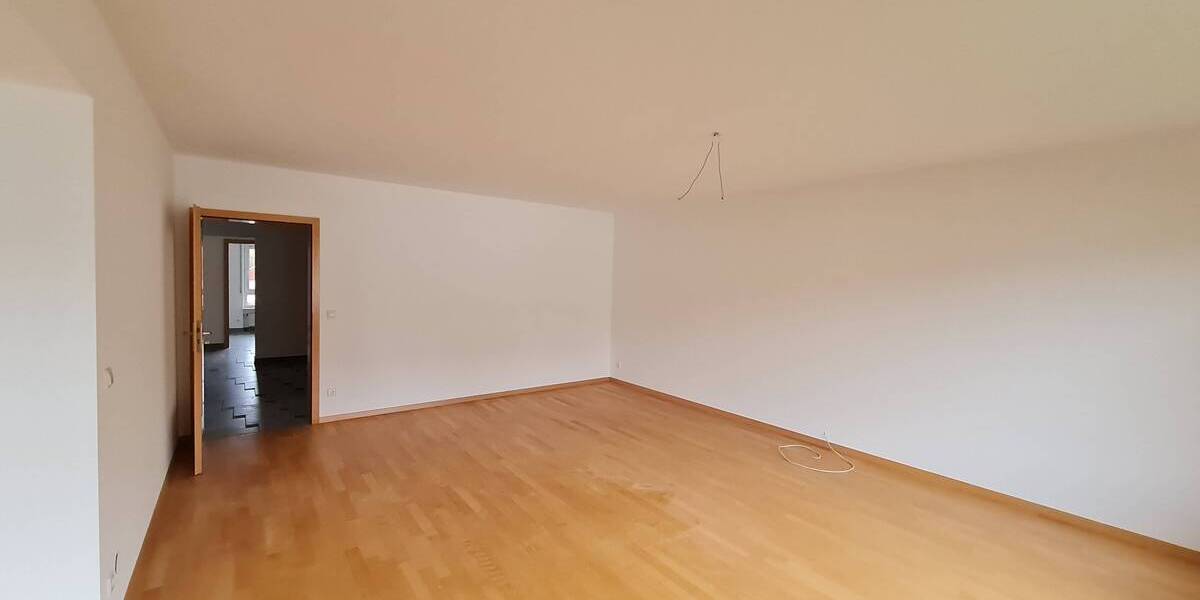 Schöne 4-Zimmerwohnung mit Balkon in traumhafter Lage in HN-Sontheim zu vermieten 4 zimmer