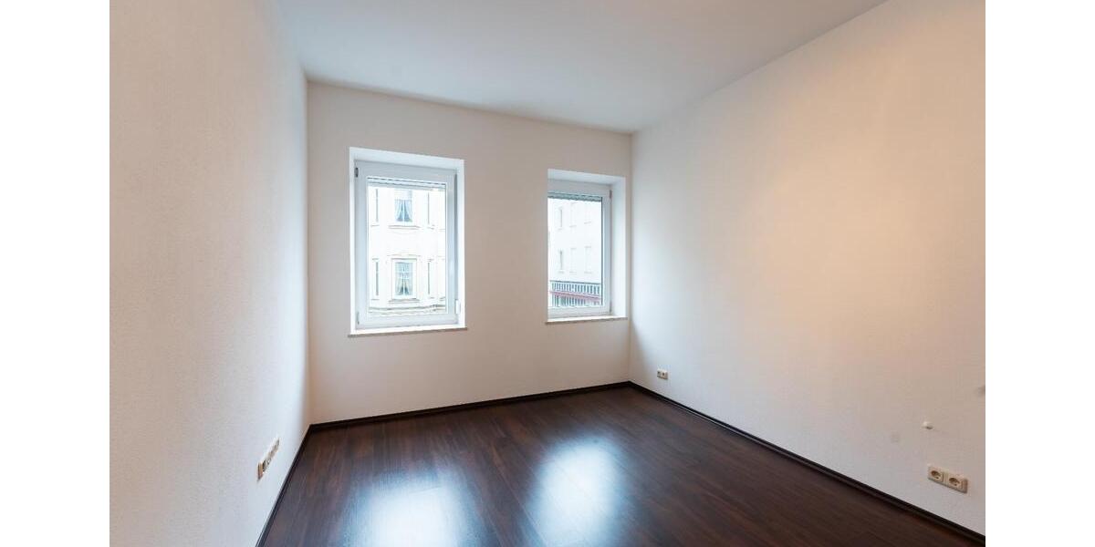 Etagenwohnung Simbach am Inn - 4 Zimmer, 128 m&sup2;, 900&euro; | Angebot:25005319