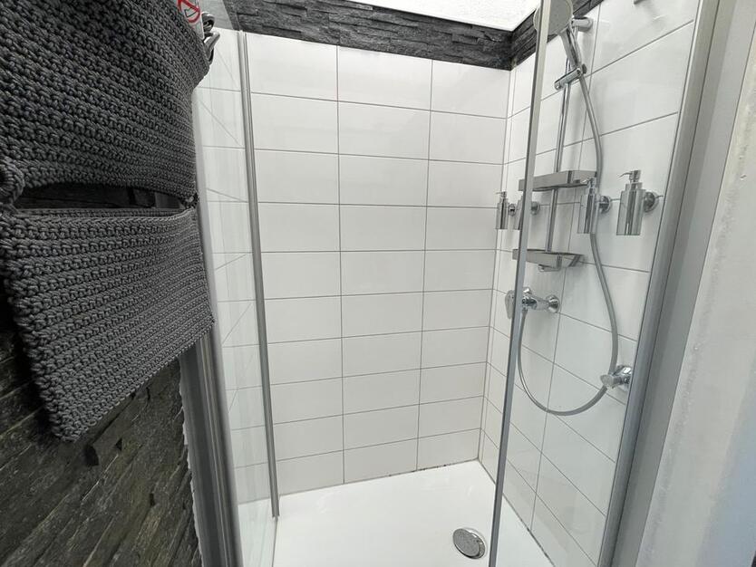 stilvoll möblierte 3 Zimmer Wohnung in der List zimmer