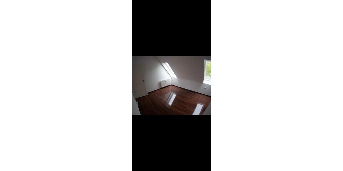 Dachgeschoßwohnung Ludwigsburg Eglosheim - 3 Zimmer, 69 m&sup2;, 1.150&euro; | Angebot:25270855