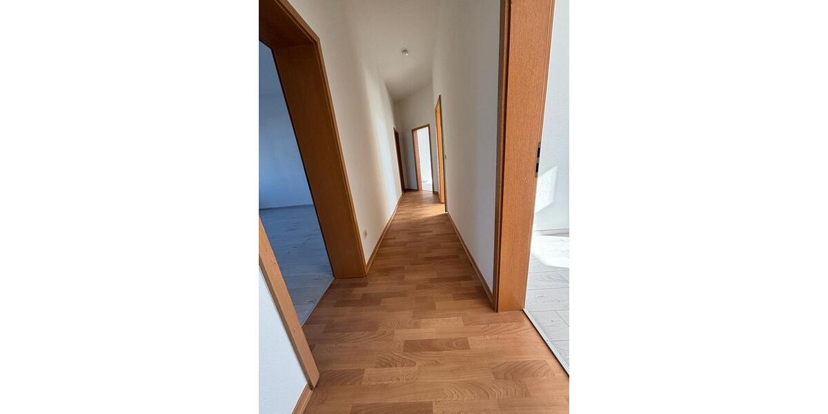 Etagenwohnung Demmin - 4 Zimmer, 82 m&sup2;, 492&euro; | Angebot:22210975