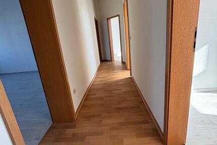 Wohnung Demmin - 4 Zimmer, 82 m&sup2;, 492&euro; | Angebot:22210975