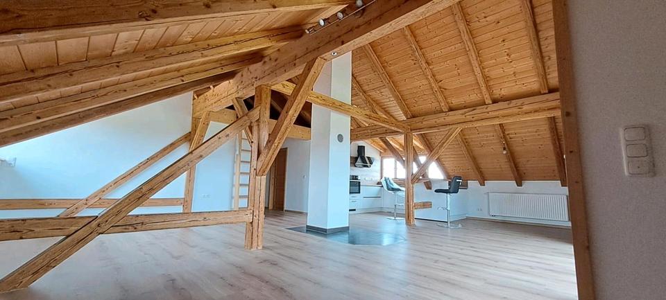 Dachgeschoßwohnung Marktoberdorf - 2 Zimmer, 85 m&sup2;, 1.080&euro; | Angebot:26413857