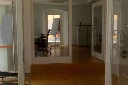 Büro in Regensburg 750 € 51.19 m²