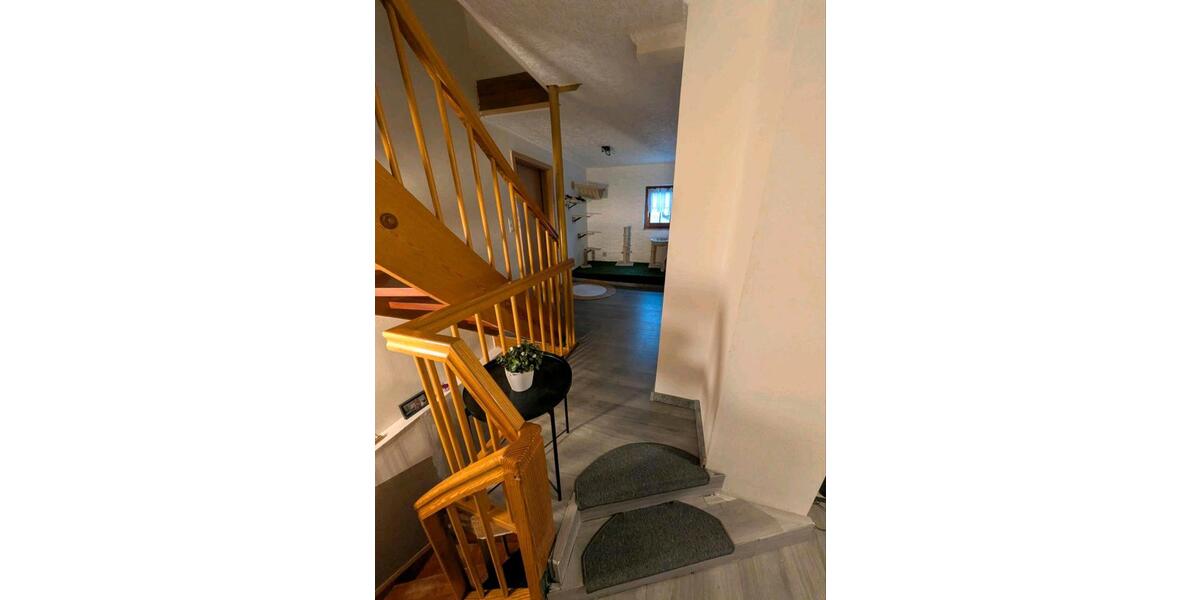 Einfamilienhaus Nentershausen - 3 Zimmer, 110 m&sup2;, 750&euro; | Angebot:26038648