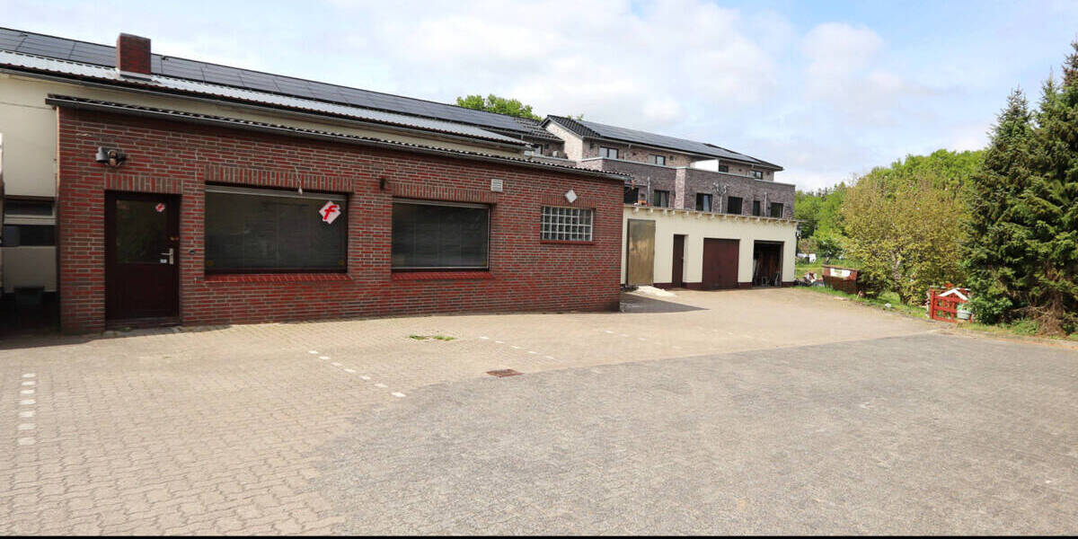 Produktionsstätte mit Kühlräumen & Ladennutzung in Brokstedt zimmer