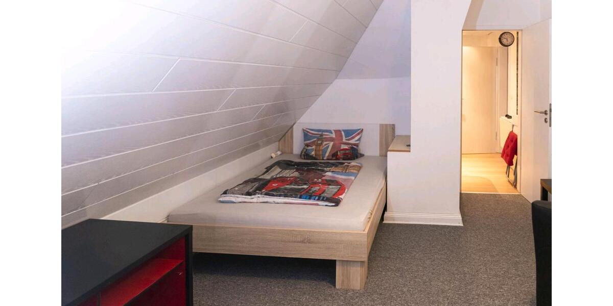 3 Zimmer DG-Wohnung zu vermieten, teilmöbliert, ab April 2026 3 zimmer