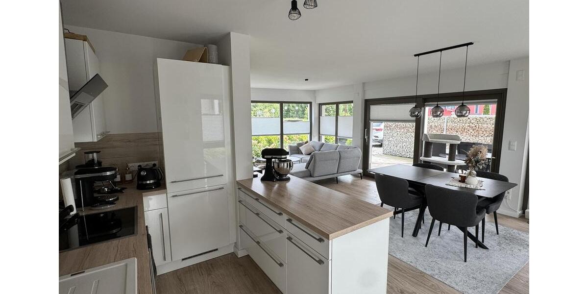 Erdgeschoßwohnung Rostock Hohe Düne - 3 Zimmer, 100 m&sup2;, 1.500&euro; | Angebot:25053839