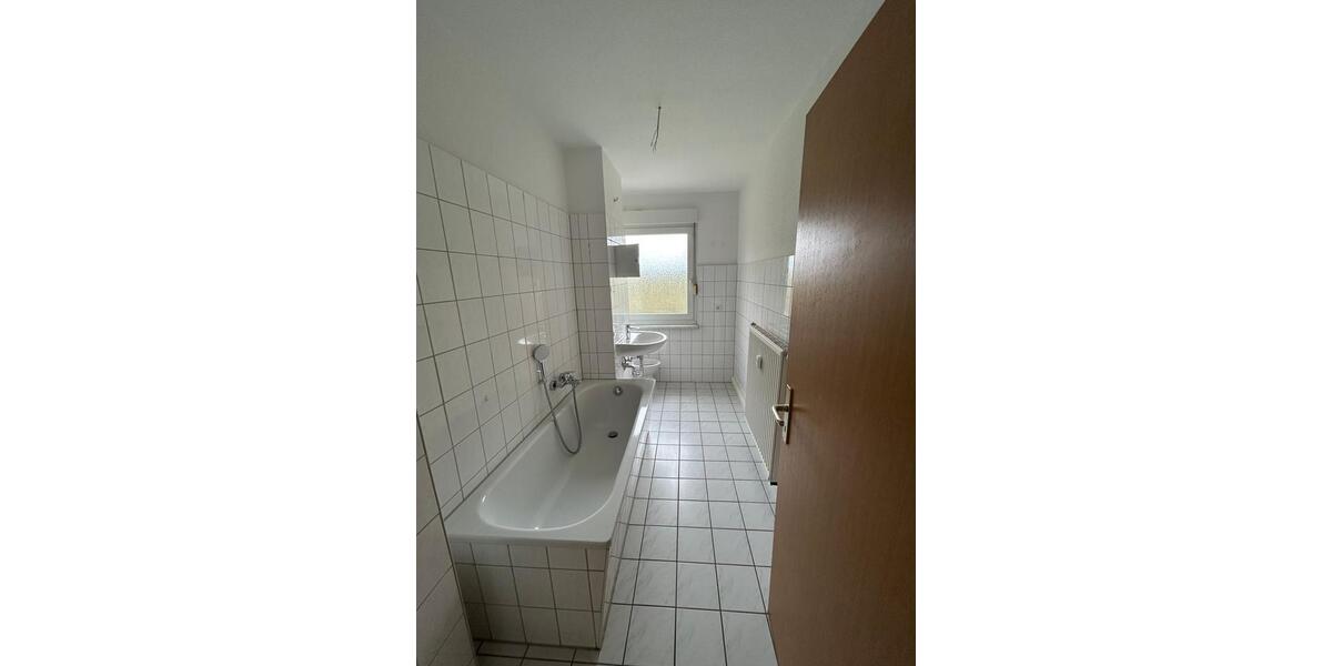 Etagenwohnung Bad Langensalza - 3 Zimmer, 65 m&sup2;, 380&euro; | Angebot:26619935