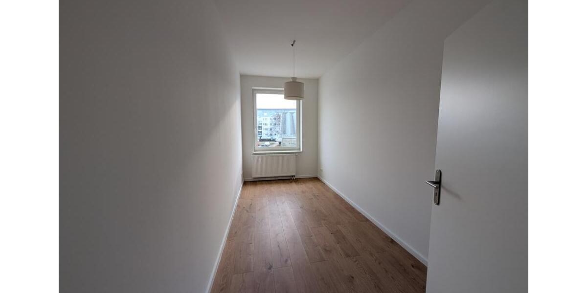 Etagenwohnung Bernburg (Saale) - 5 Zimmer, 129 m&sup2;, 965&euro; | Angebot:25403568
