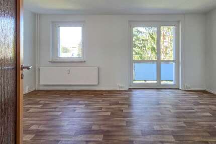 Wohnung Zwickau Neuplanitz - 2 Zimmer, 58 m&sup2;, 360&euro; | Angebot:27286148