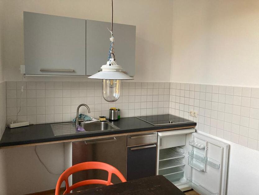 Möbliertefurnished Wohnung zentral beim Altmarkt gelegen