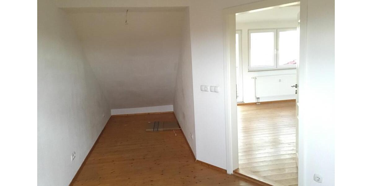 Dachgeschoßwohnung Weimar - 2 Zimmer, 53 m&sup2;, 830&euro; | Angebot:26384242