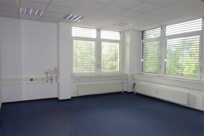 Gewerbeobjekt Velten - 5 Zimmer, 383 m&sup2;, 3.639&euro; | Angebot:25711803