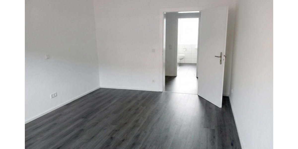 Etagenwohnung Oberhausen Osterfeld-West - 2 Zimmer, 70 m&sup2;, 598&euro; | Angebot:26346440
