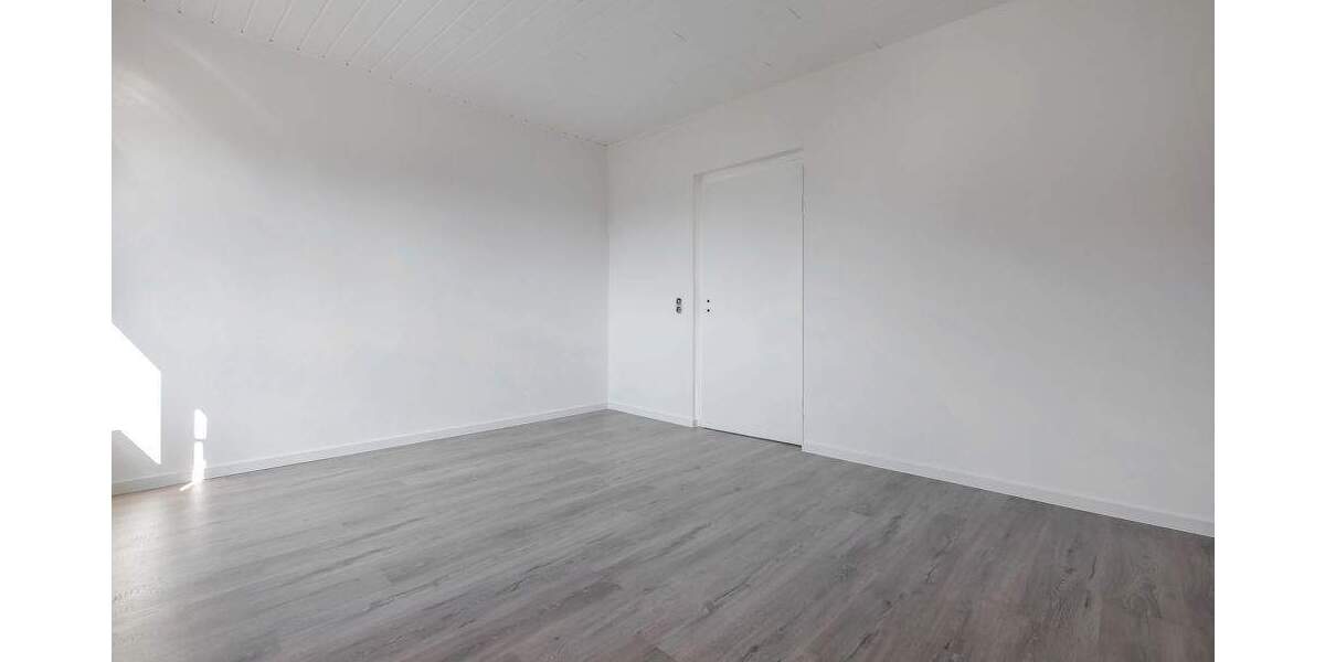 Etagenwohnung Neustadt Langburkersdorf - 3 Zimmer, 62 m&sup2;, 499&euro; | Angebot:25909014