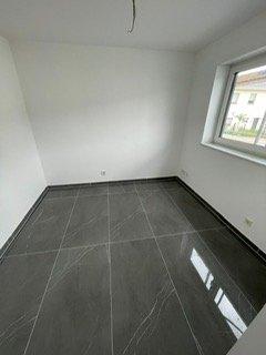Reihenhaus Bad Schwalbach - 7 Zimmer, 180 m&sup2;, 1.800&euro; | Angebot:26226423