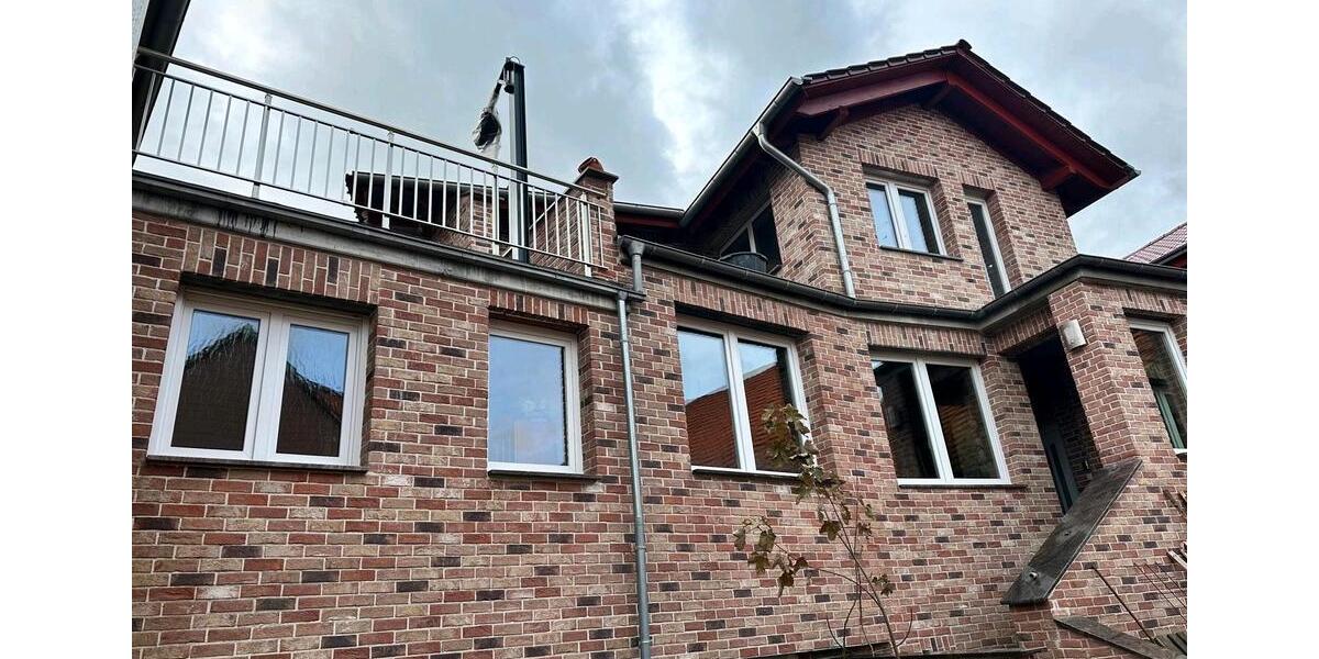 Vermiete schöne große und gepflegte Wohnung 6 zimmer