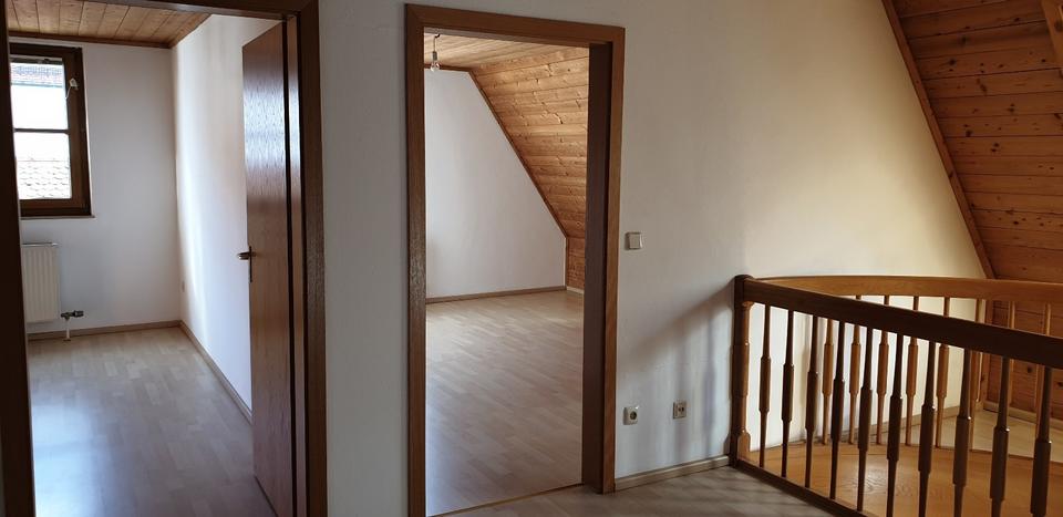 Maisonettenwohnung Ingolstadt - 4 Zimmer, 150 m&sup2;, 1.800&euro; | Angebot:24572770