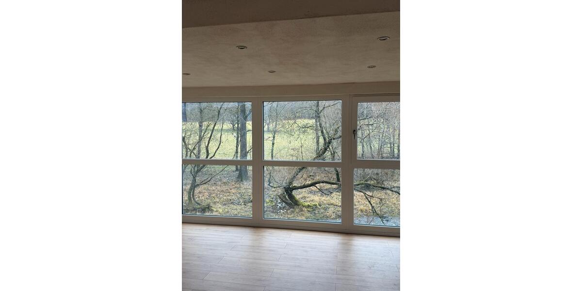 Vermiete Erdgeschosswohnung 3 zimmer