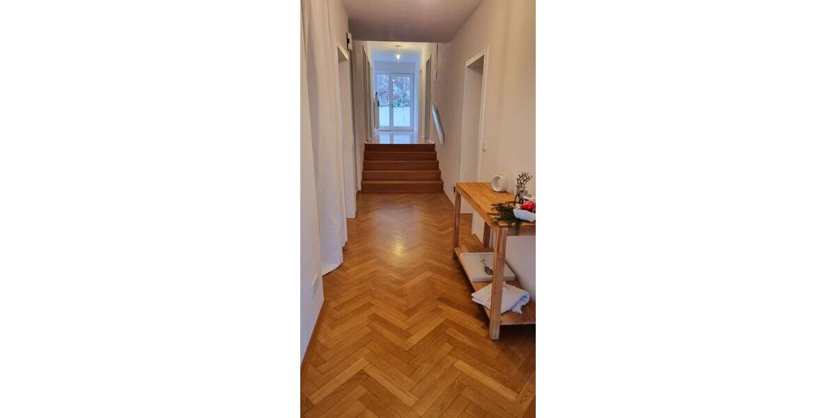 WG-Zimmer in großer Wohnung 1 zimmer