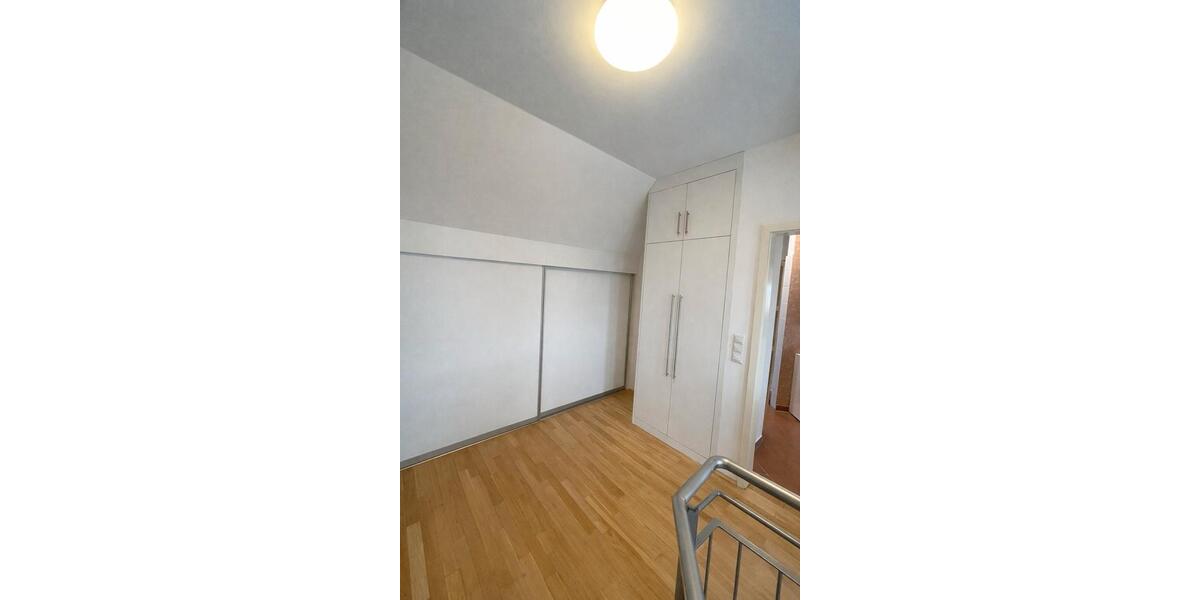 Etagenwohnung Pressath - 2 Zimmer, 80 m&sup2;, 1.050&euro; | Angebot:24838655
