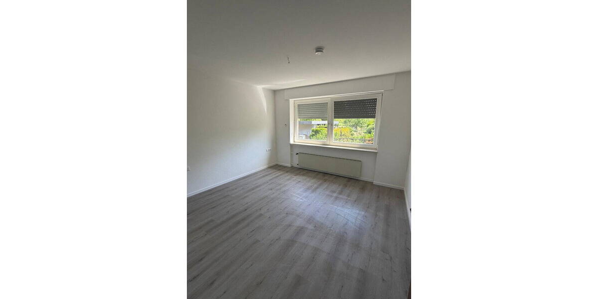 Etagenwohnung aachen Brand - 2 Zimmer, 98 m&sup2;, 1.150&euro; | Angebot:26847407