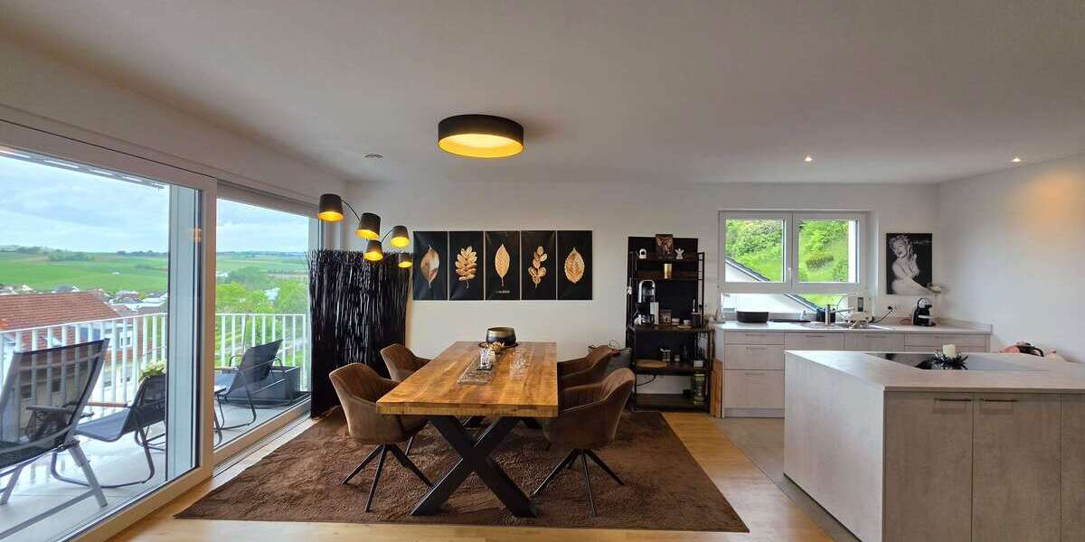 Etagenwohnung Sinsheim - 4 Zimmer, 108 m&sup2;, 1.360&euro; | Angebot:26729653