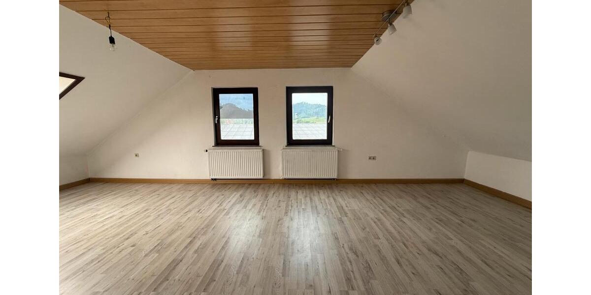Dachgeschoßwohnung Gaildorf - 2 Zimmer, 60 m&sup2;, 500&euro; | Angebot:21660358