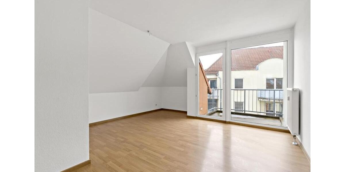 Etagenwohnung Weißenfels - 3 Zimmer, 63 m&sup2;, 346&euro; | Angebot:25854357