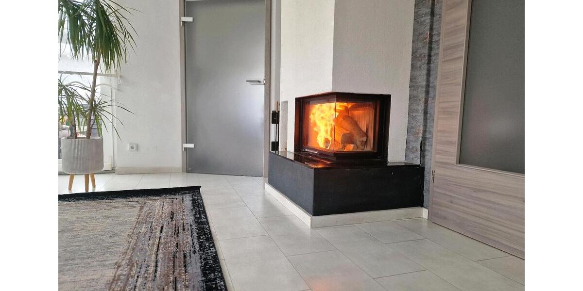 Etagenwohnung Sennfeld - 3 Zimmer, 190 m&sup2;, 2.350&euro; | Angebot:24379202