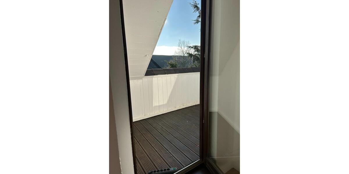 Dachgeschoßwohnung Braunschweig Wabe-Schunter-Beberbach - 3 Zimmer, 90 m&sup2;, 855&euro; | Angebot:25512150