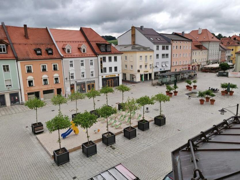WG geeignet, wunderschöne Wohnung im Zentrum von Deggendorf