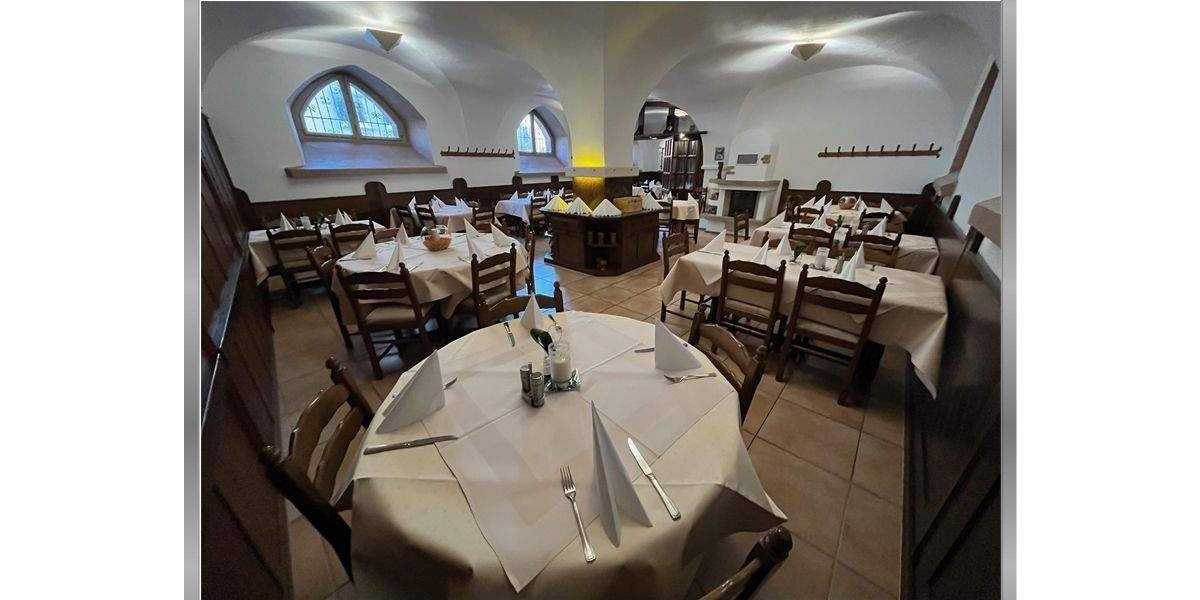 +++ Restaurant ,- und Eventlocation mit 4-Zimmerwohnung zur Vermietung+++ zimmer
