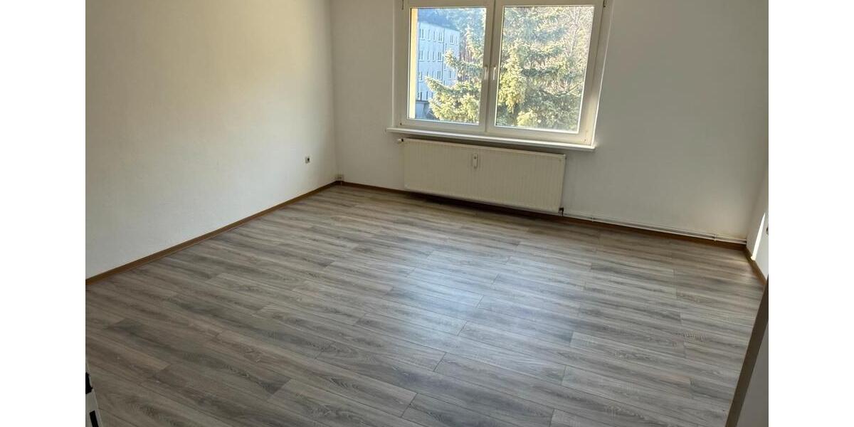 Etagenwohnung Plattenburg - 3 Zimmer, 70 m&sup2;, 650&euro; | Angebot:25363267