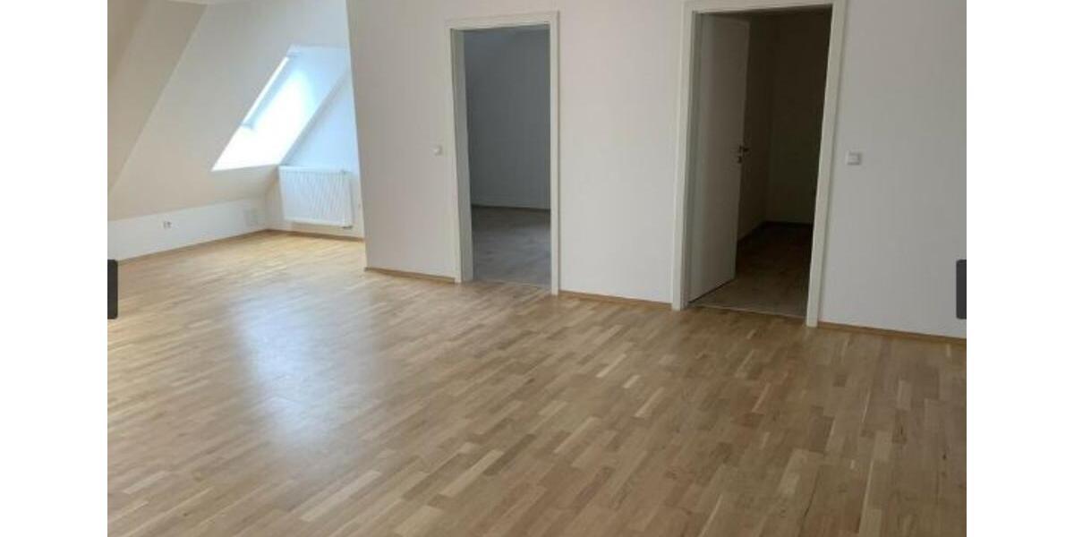 Etagenwohnung Winzer - 4 Zimmer, 97 m&sup2;, 650&euro; | Angebot:24660494