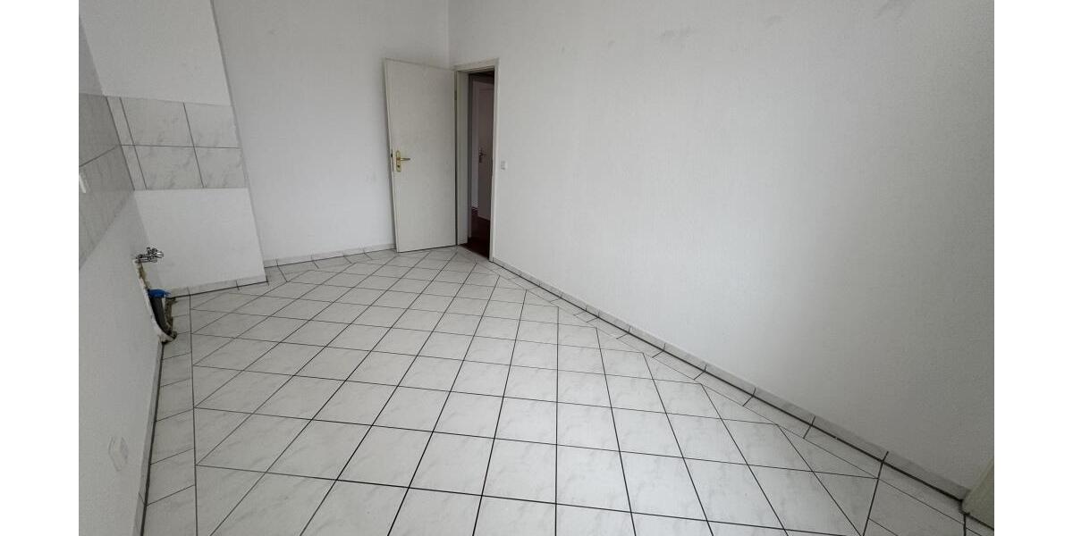 Tierparkseite-Debschwitz! Großzügige 3-Raum Wohnung mit großem Balkon! - Etagenwohnung Gera Debschwitz | Angebot:26145515