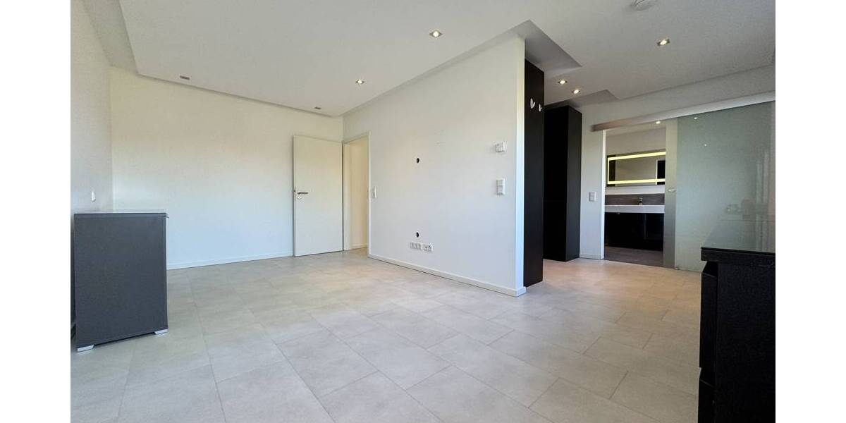 Etagenwohnung Heppenheim - 2 Zimmer, 93 m&sup2;, 1.150&euro; | Angebot:26065995