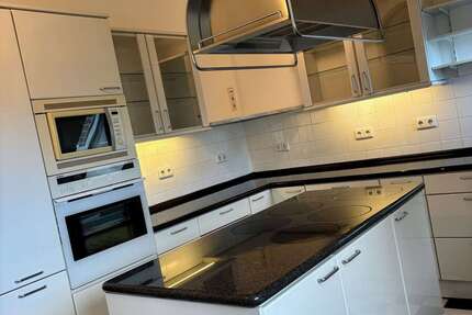 Wohnung Düsseldorf Düsseltal - 5 Zimmer, 139 m&sup2;, 2.030&euro; | Angebot:27161827