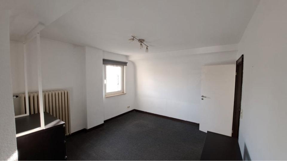 Wohnen auf Zeit Köln Lindenthal - 6 Zimmer, 150 m&sup2;, 310&euro; | Angebot:25982232