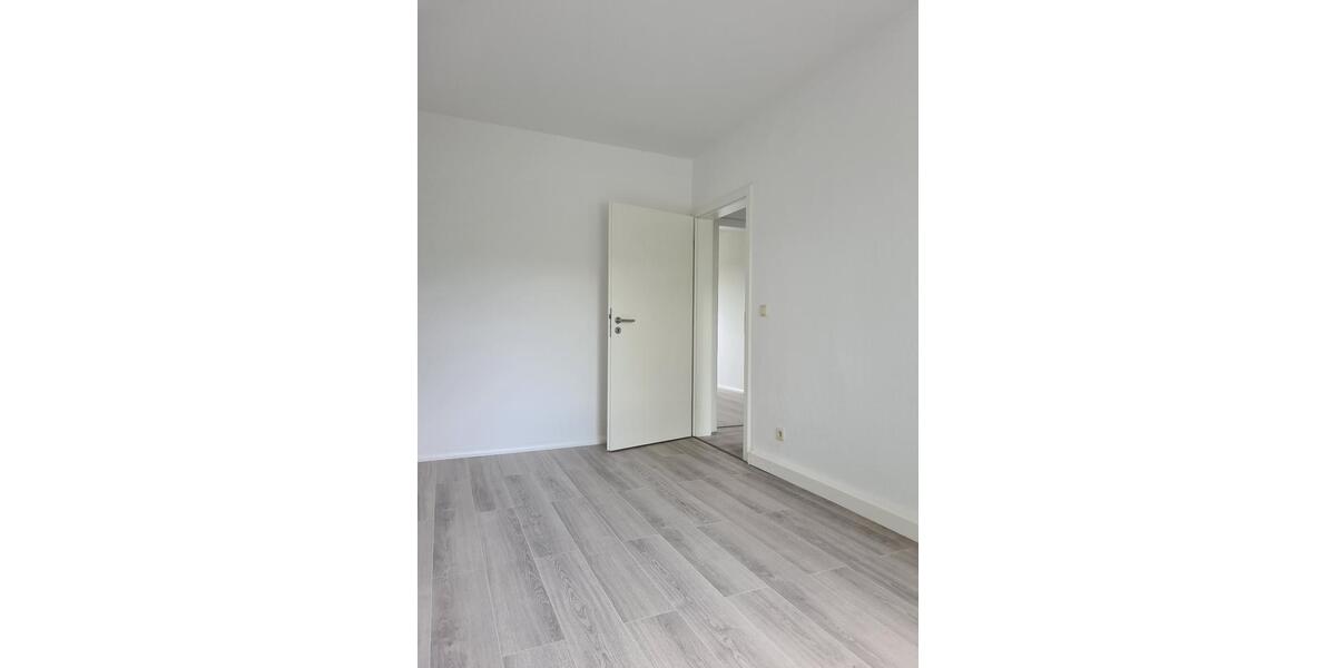 Erdgeschoßwohnung Bad Liebenwerda - 3 Zimmer, 65 m&sup2;, 350&euro; | Angebot:26563434