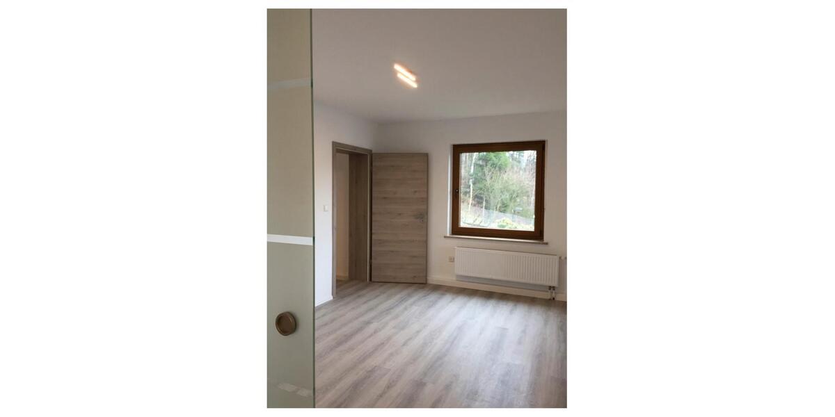 Helle, schöne Wohnung, 3,5 Zi., EBK, Balkon, in 96369 Weißenbrunn 3.5 zimmer