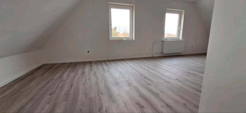 Einfamilienhaus Varrel - 3 Zimmer, 90 m&sup2;, 800&euro; | Angebot:24609469